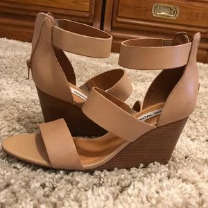 Steve Madden Nude Wedges NEVER WORN